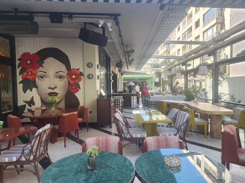%100 More Alsancak Restorant — Fotoğraf 4